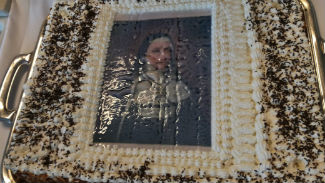 Gâteau du bicentenaire avec le portrait de la Fondatrice, Mère Adèle